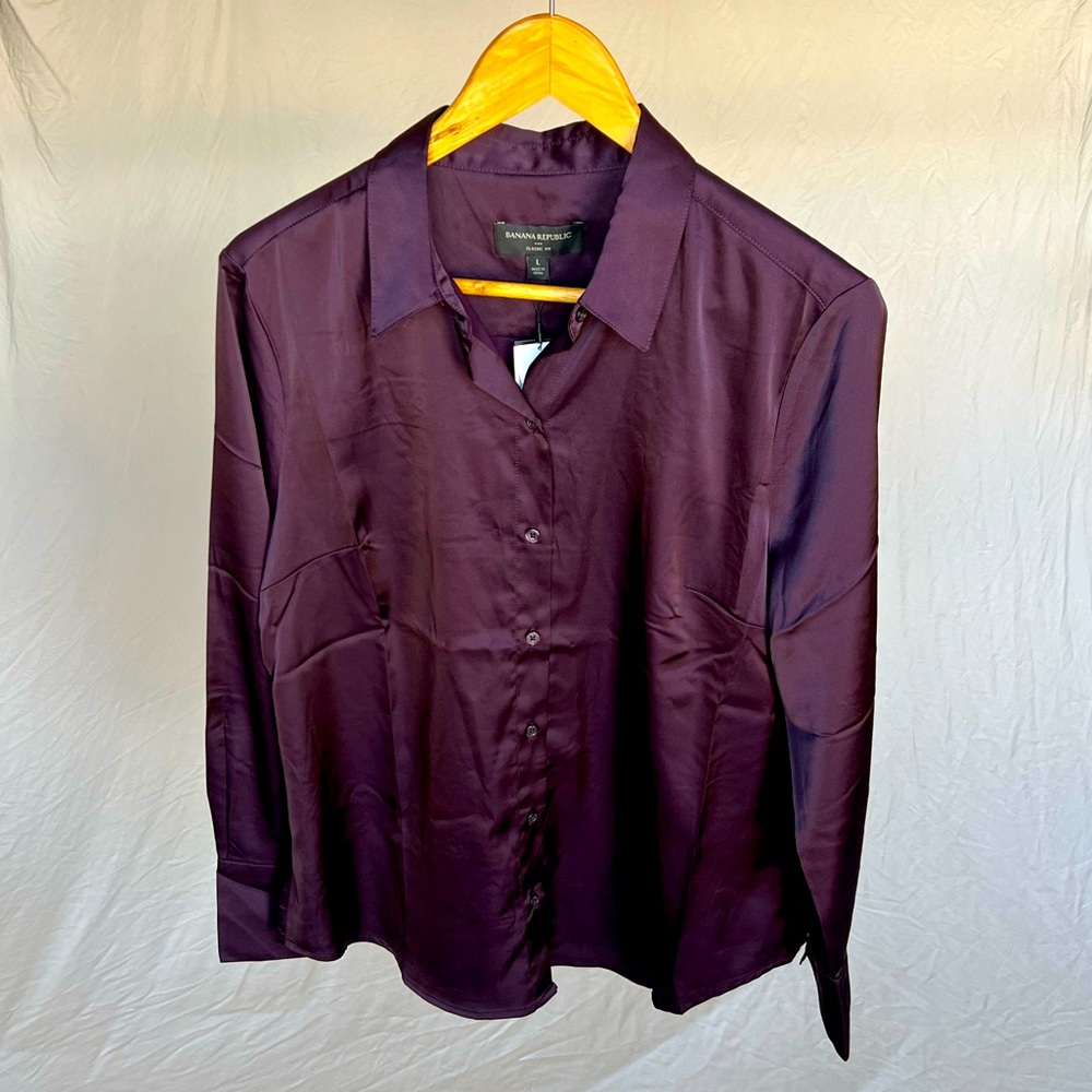 NWT – Banana Republic Factory Satin Classic button-down shirt, L, plum purple